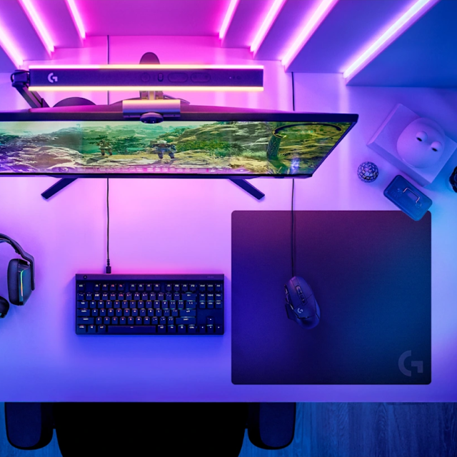 Mousepad Gamer Logitech G640 | 460 x 400 x 3 mm | Base de Goma Antideslizante | Optimizado para Mouse Logitech G | Negro | 943-000797