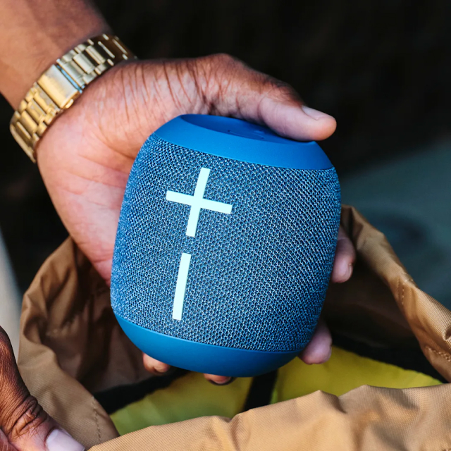 Bocina Portátil Logitech Ultimate Ears Wonderboom 4 | Hasta 14 Horas de Batería | Certificación IP67 / Resistente al Polvo / Agua / Suciedad | Modo Outdoor / Modo Podcast | Flota en el Agua | Azul (Azul Cobalto) | 984-001889