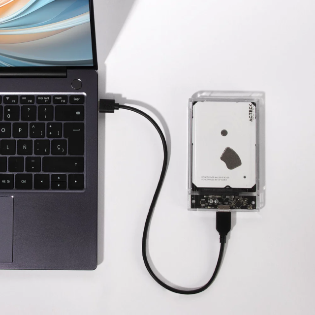 Enclosure Acteck Armor Clear HC430 | Carcasa para HDD de 2.5" | SATA | Conexión a Enclosure Micro B | Conexión a PC USB-A 3.0 | 5 Gbps | Transparente | AC-934688