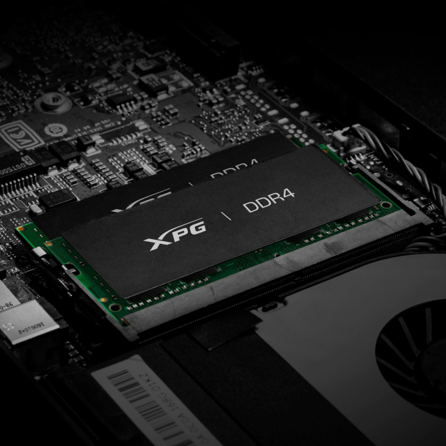 Memoria RAM SO-DIMM ADATA XPG HUNTER | 16GB | DDR4 | 3200 MT/s | CL22 | Non-ECC | Para Laptop | Negro | AX4S320016G22-SBHN