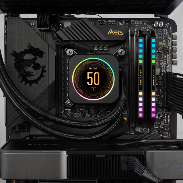 Kit de Memoria RAM Corsair DOMINATOR PLATINUM RGB | 64GB (2 x 32GB) | DDR5 | 5600 MT/s | CL40 | XMP | RGB | Negro | CMT64GX5M2B5600C40