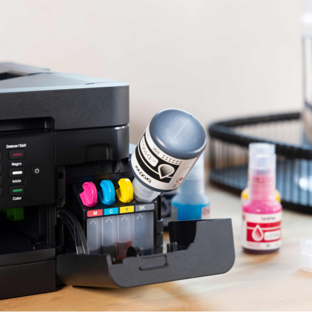 Impresora Multifuncional Brother MFC-T930DW | Pantalla LCD | Conectividad Inalámbrica / USB 2.0 | Impresión Dúplex | Hasta 30 ppm en Negro / Hasta 26 ppm a Color | Incluye Kit de Tintas | MFCT930DW
