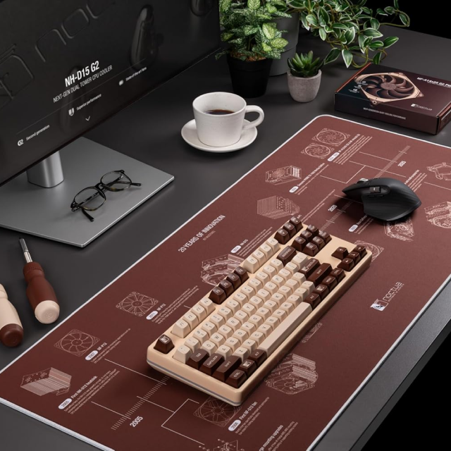 Mousepad Gamer Noctua NP-DM3 | 900 x 400 x 4 mm | Bordes con Costura | Base Antideslizante | Edición del 20° Aniversario | Café | NP-DM3