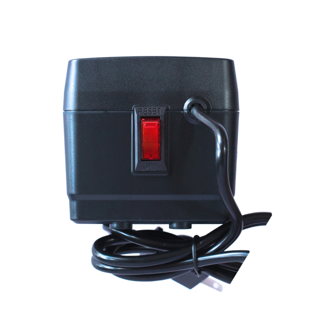 Regulador de Smartbitt R-Bitt 1350 | 1350VA / 675W | 8 Contactos | Regulador y Supresor de Picos | SBAVR1350