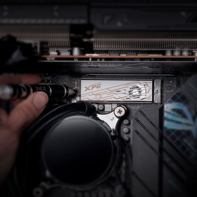 Unidad SSD ADATA XPG MARS 980 PRO | 1TB | M.2 | PCIe 5 | NVMe 2.0 | 14000MB/s Lectura | 13000MB/s Escritura | Blanco | SMAR-980P-1TCI